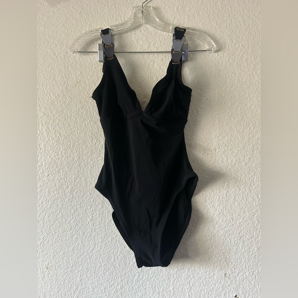 Karla Colletto Tops - Karla Colletto sz 8 Underwire Black One Piece Quiet Luxury Abstract Buckle Strap